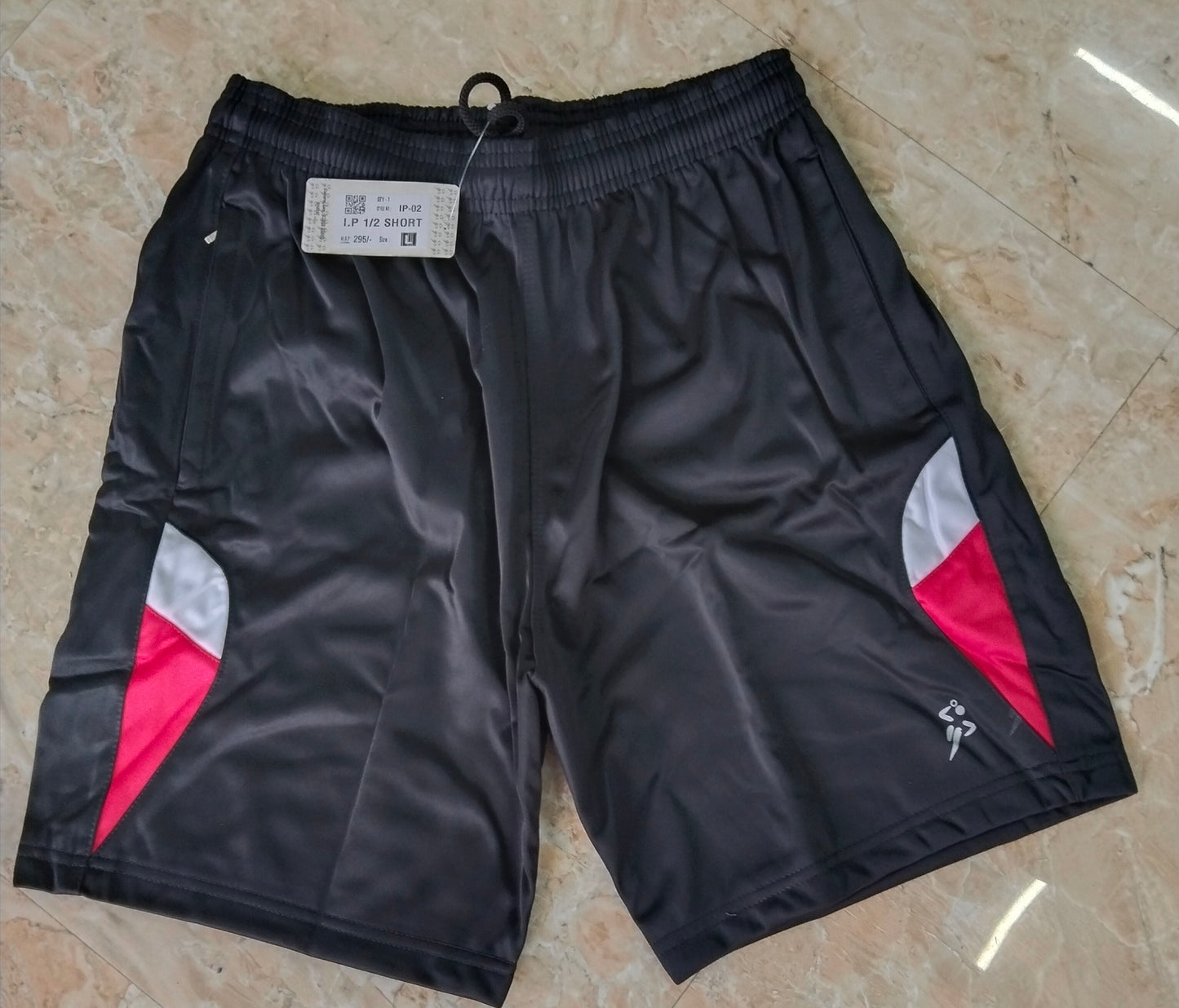 IP-02 I.P. 1/2 Short