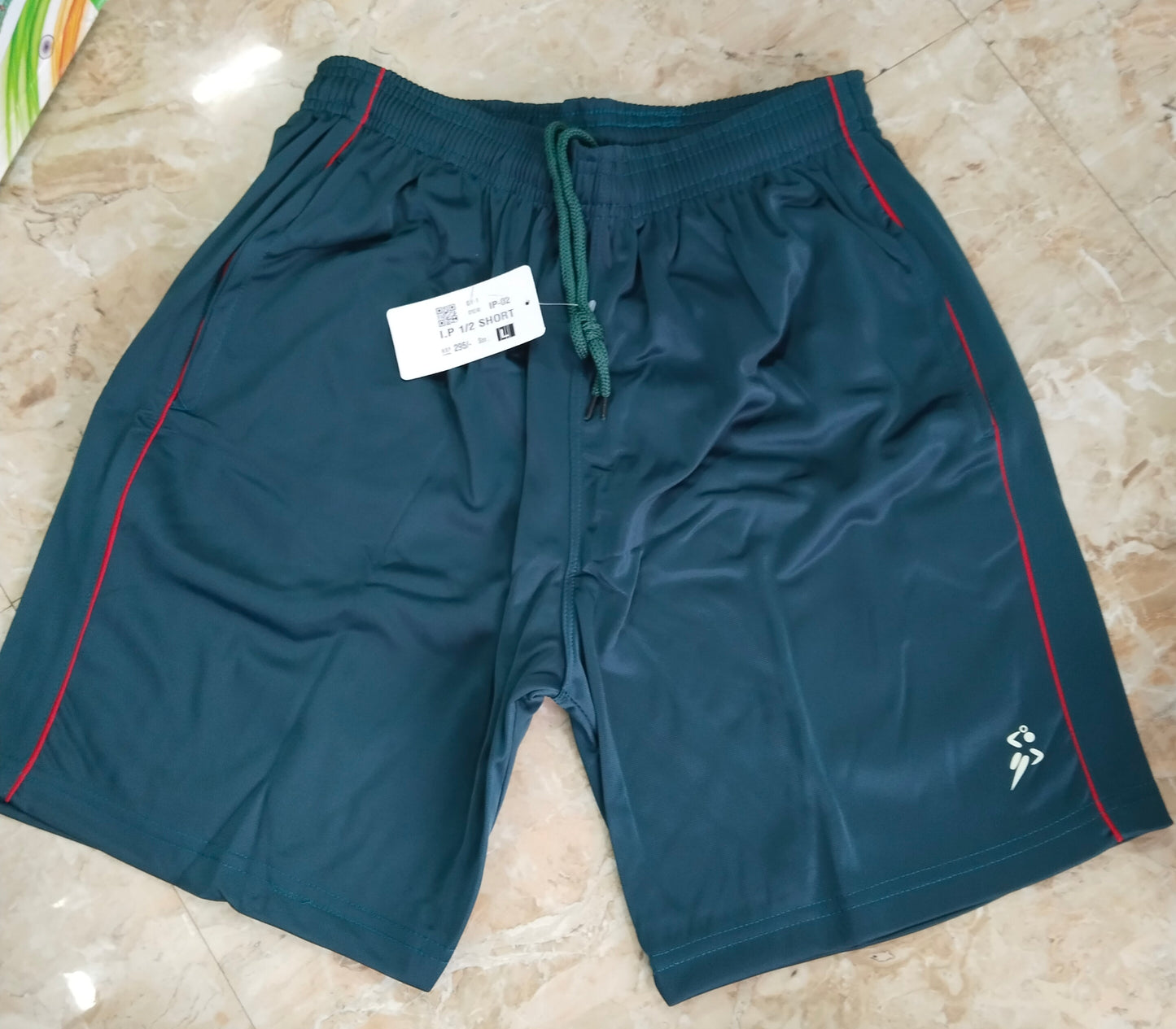 IP-02 I.P. 1/2 Short