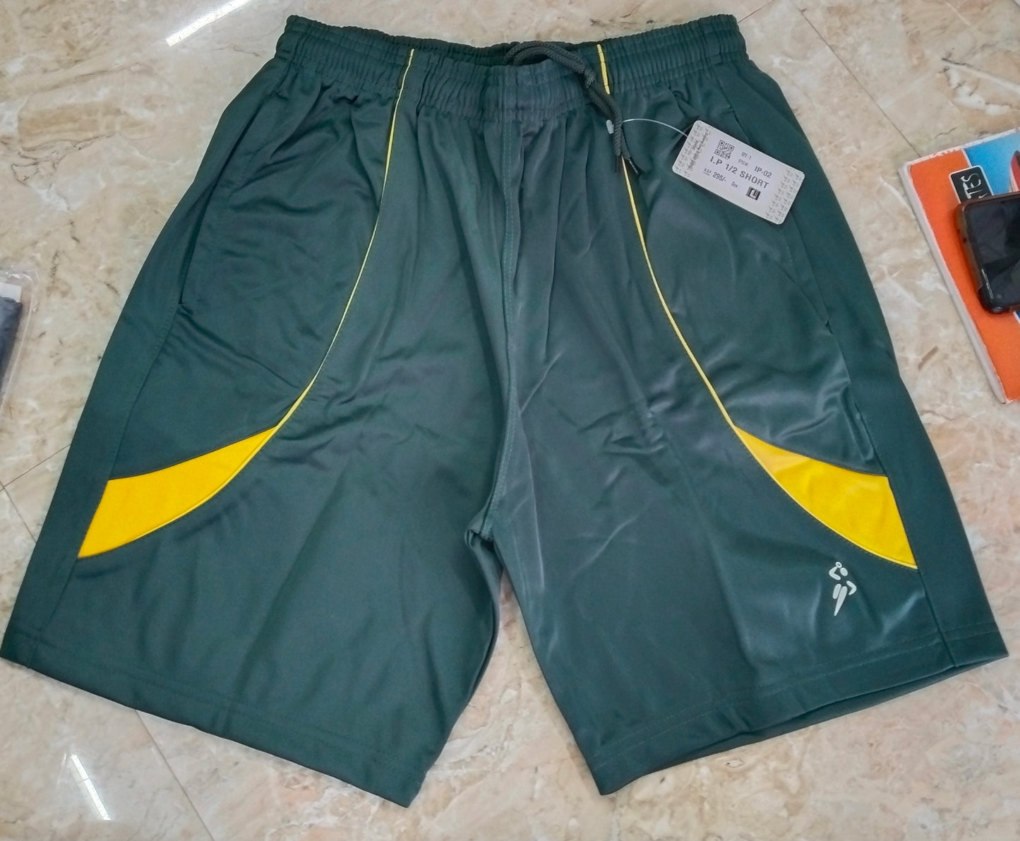 IP-02 I.P. 1/2 Short